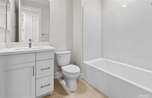 $1,239,990 | 149 Bridle Drive, Burbank, CA 91506