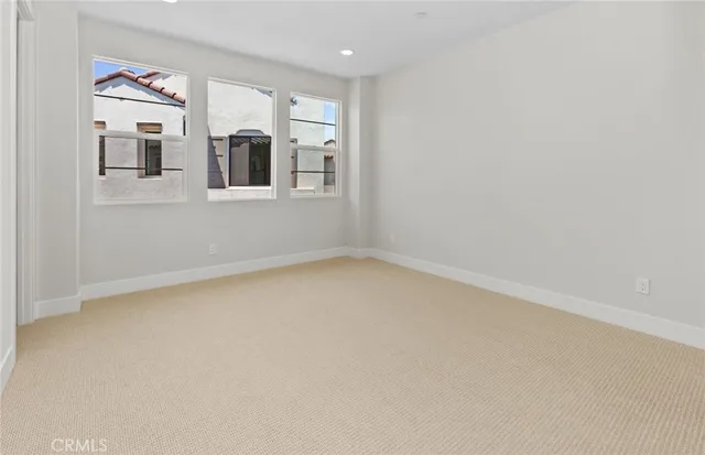 $1,239,990 | 149 Bridle Drive, Burbank, CA 91506