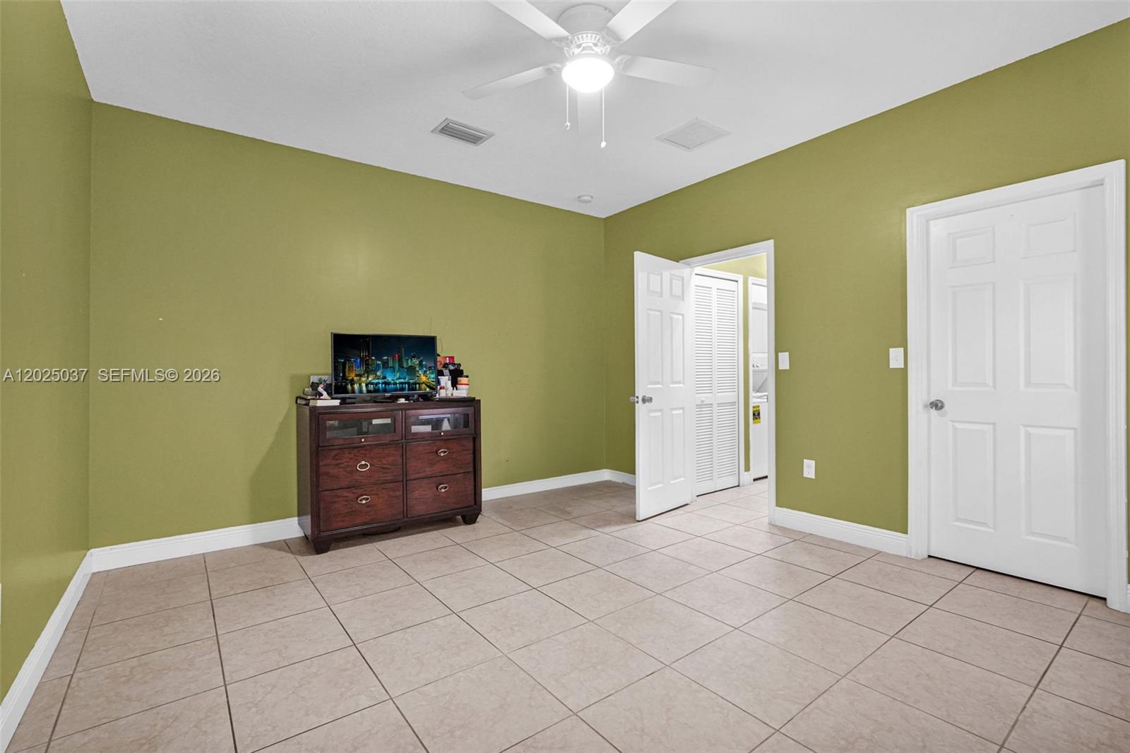 1396 West 30th Street Hialeah, FL 33012 - Photo 23 of 37