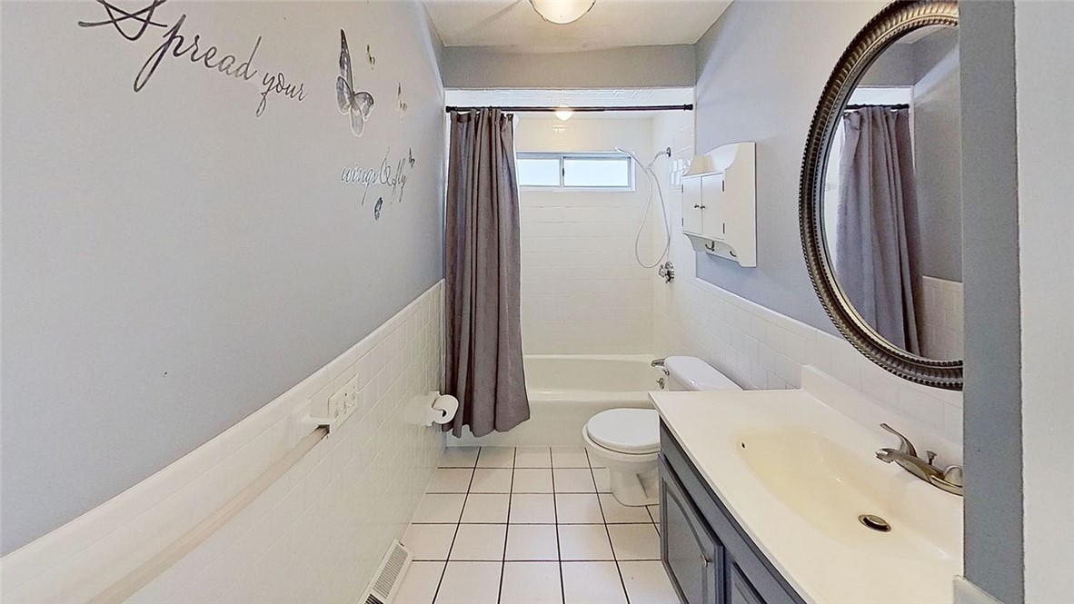 370 Ring Avenue Warwick, RI 02888 - Photo 17 of 40