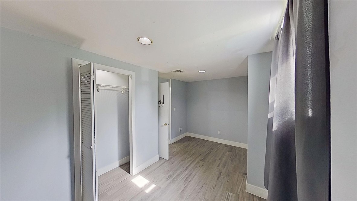 370 Ring Avenue Warwick, RI 02888 - Photo 28 of 40