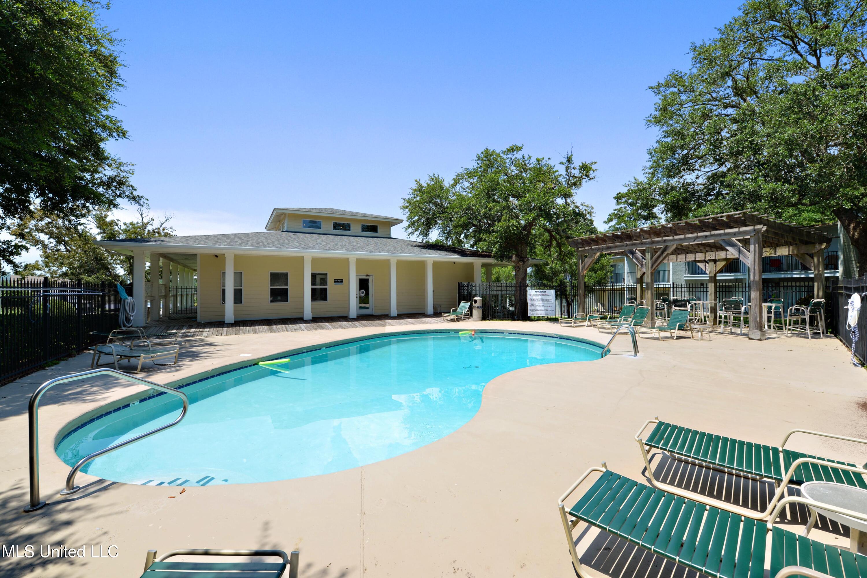 3230 Cumberland Road, Unit 56 Ocean Springs, MS 39564 - Photo 22 of 28 Pool