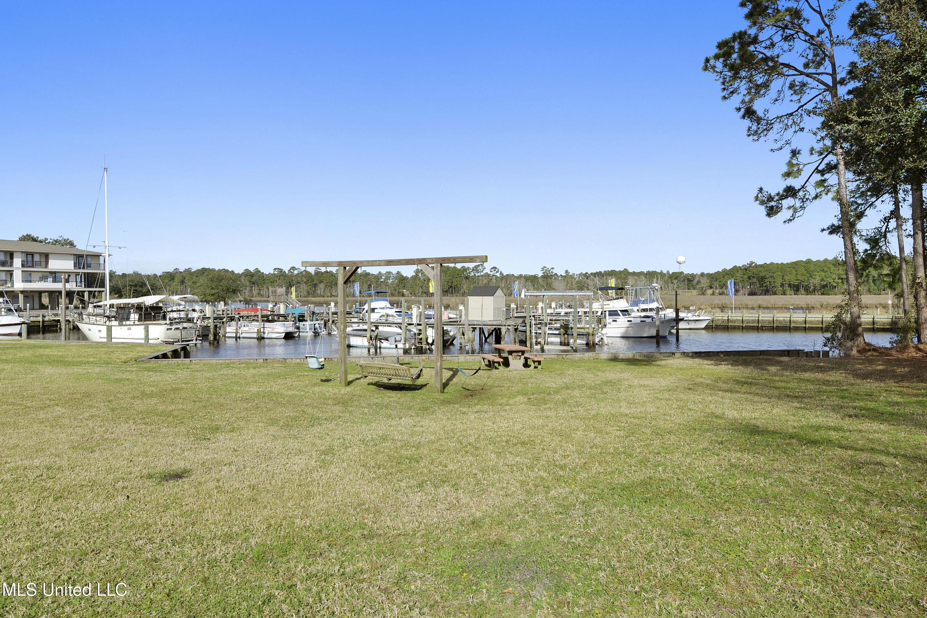 3230 Cumberland Road, Unit 56 Ocean Springs, MS 39564 - Photo 26 of 28 Marina