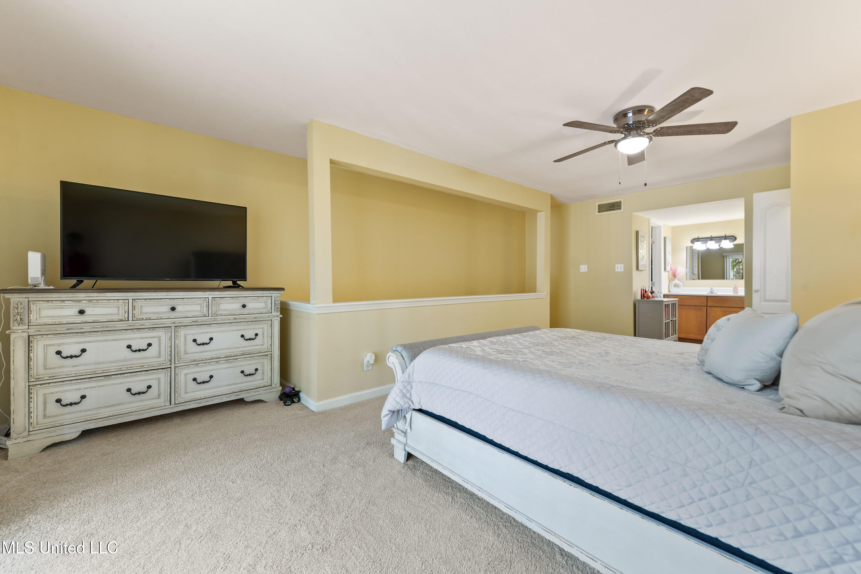 3230 Cumberland Road, Unit 56 Ocean Springs, MS 39564 - Photo 10 of 28 Master BR