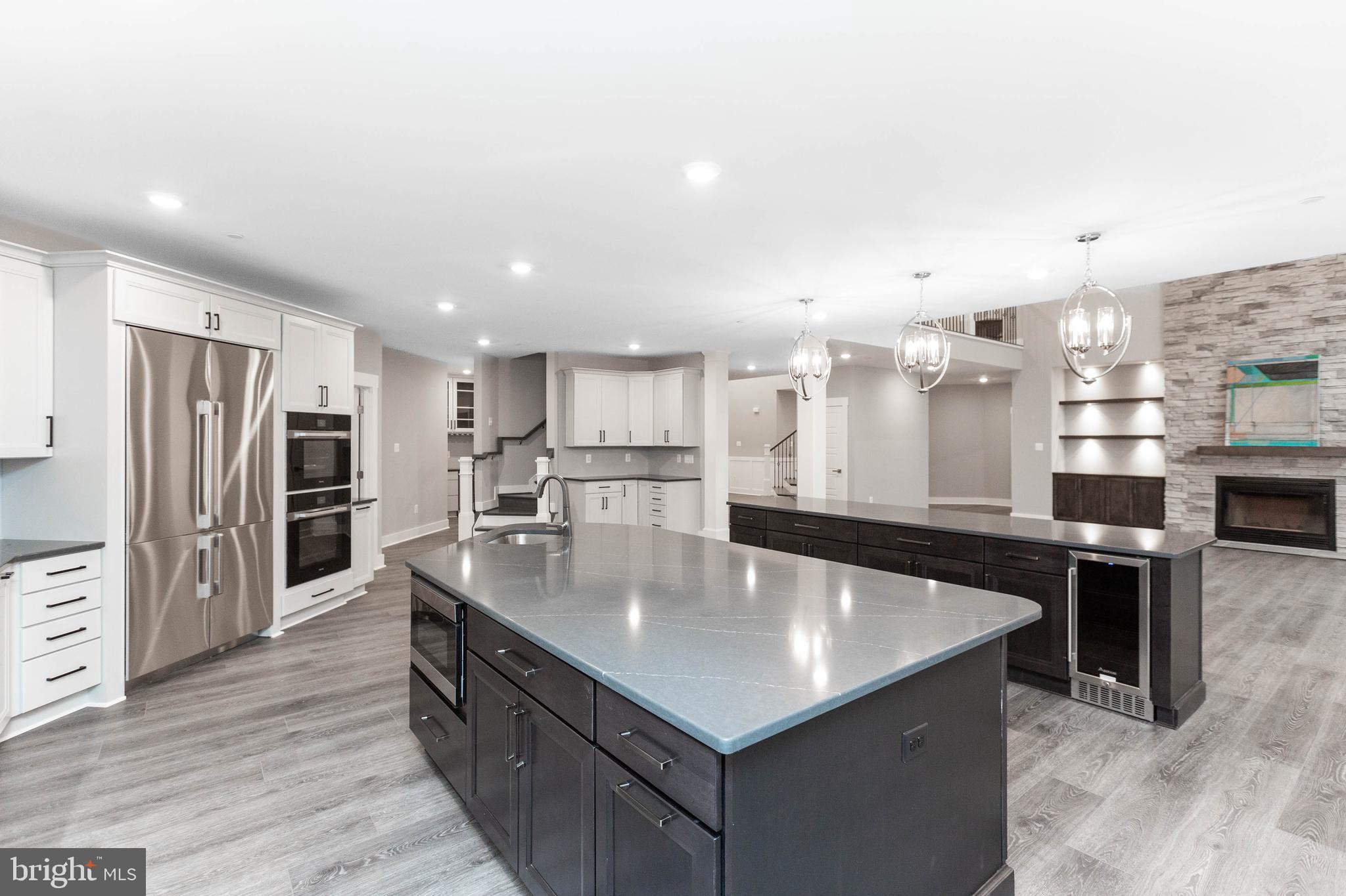 2125 Dixon Road Frederick, MD 21704 - Photo 12 of 57 Imagine the entertaining with large island.