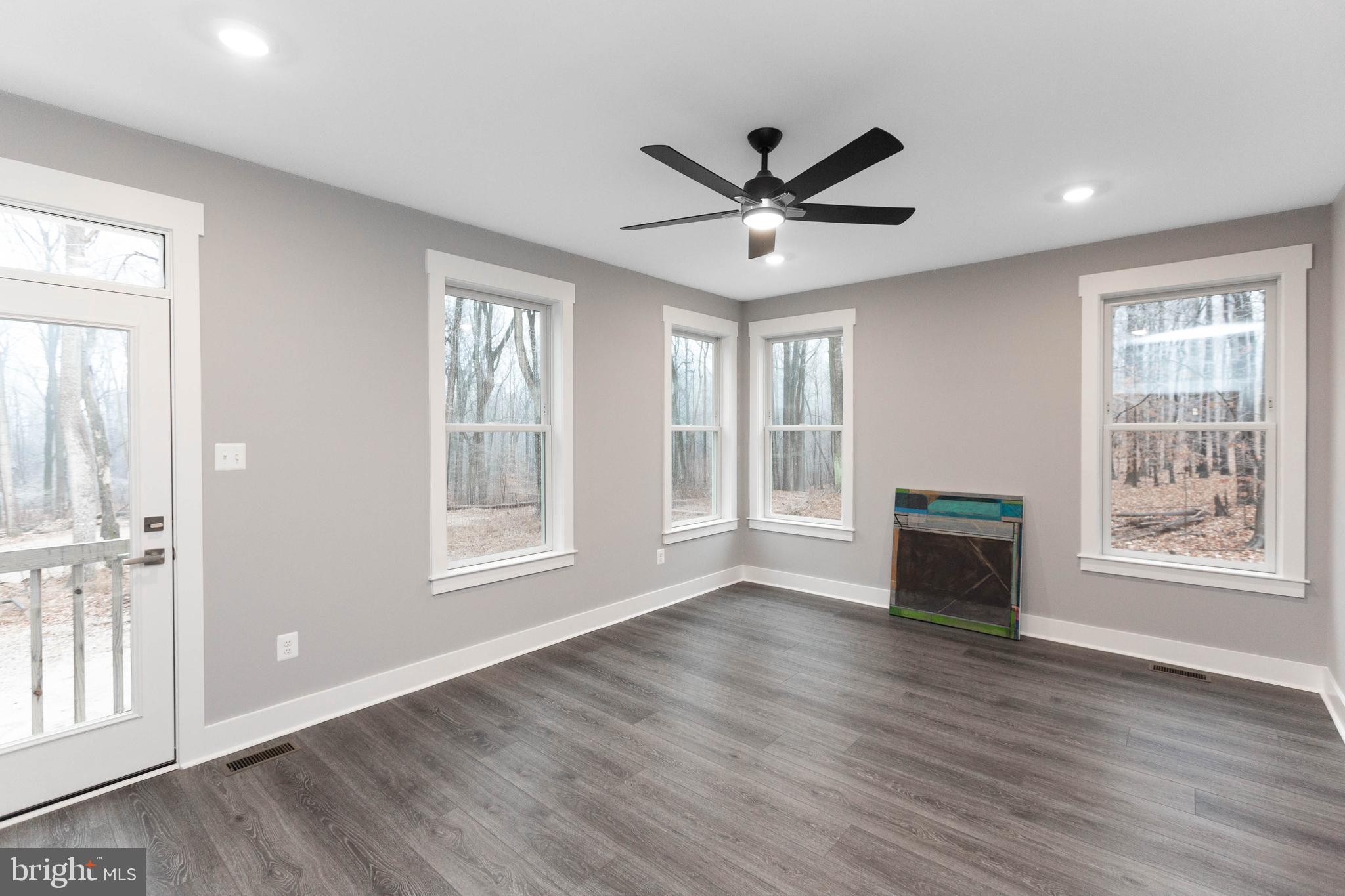 2125 Dixon Road Frederick, MD 21704 - Photo 25 of 57 Study.