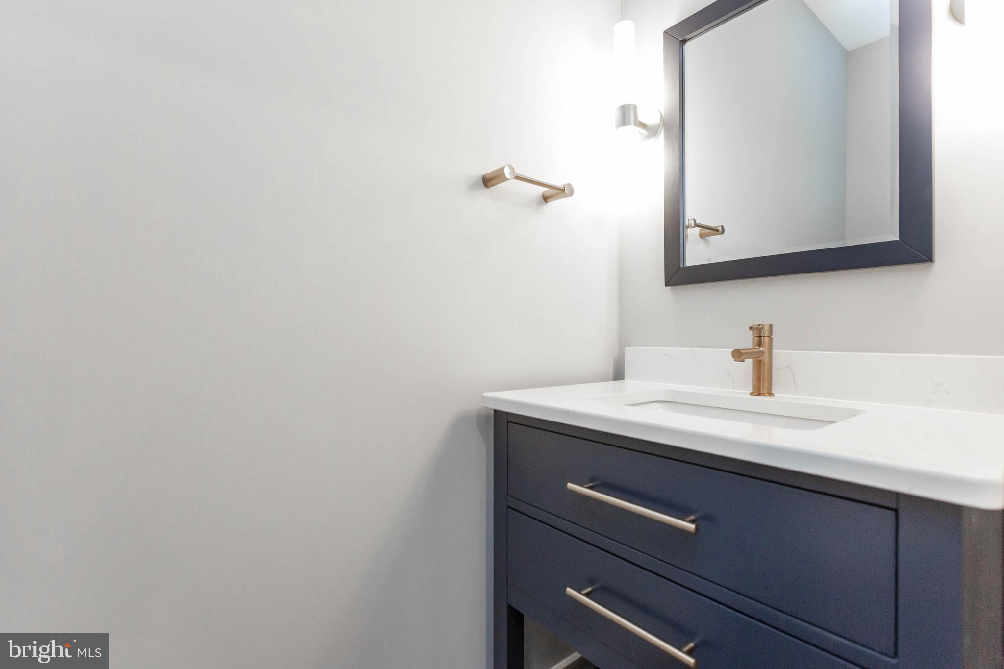 2125 Dixon Road Frederick, MD 21704 - Photo 26 of 57 Half bath off study.