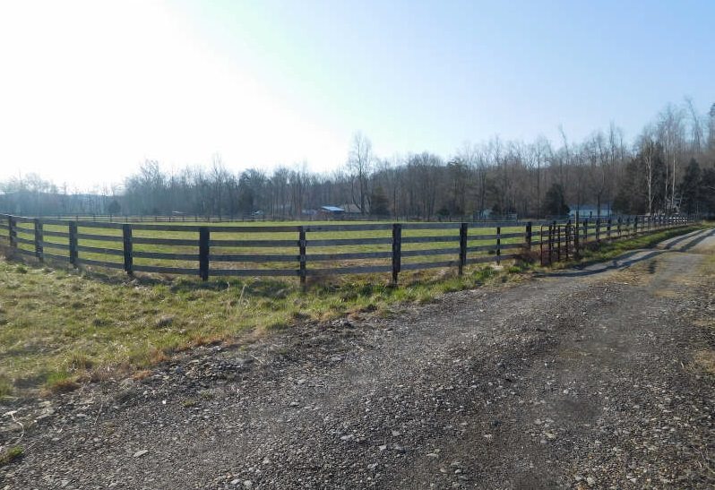 10351 East Smith Road Scottsburg, IN 47170 - Photo 6 of 6 Gallery Image 6