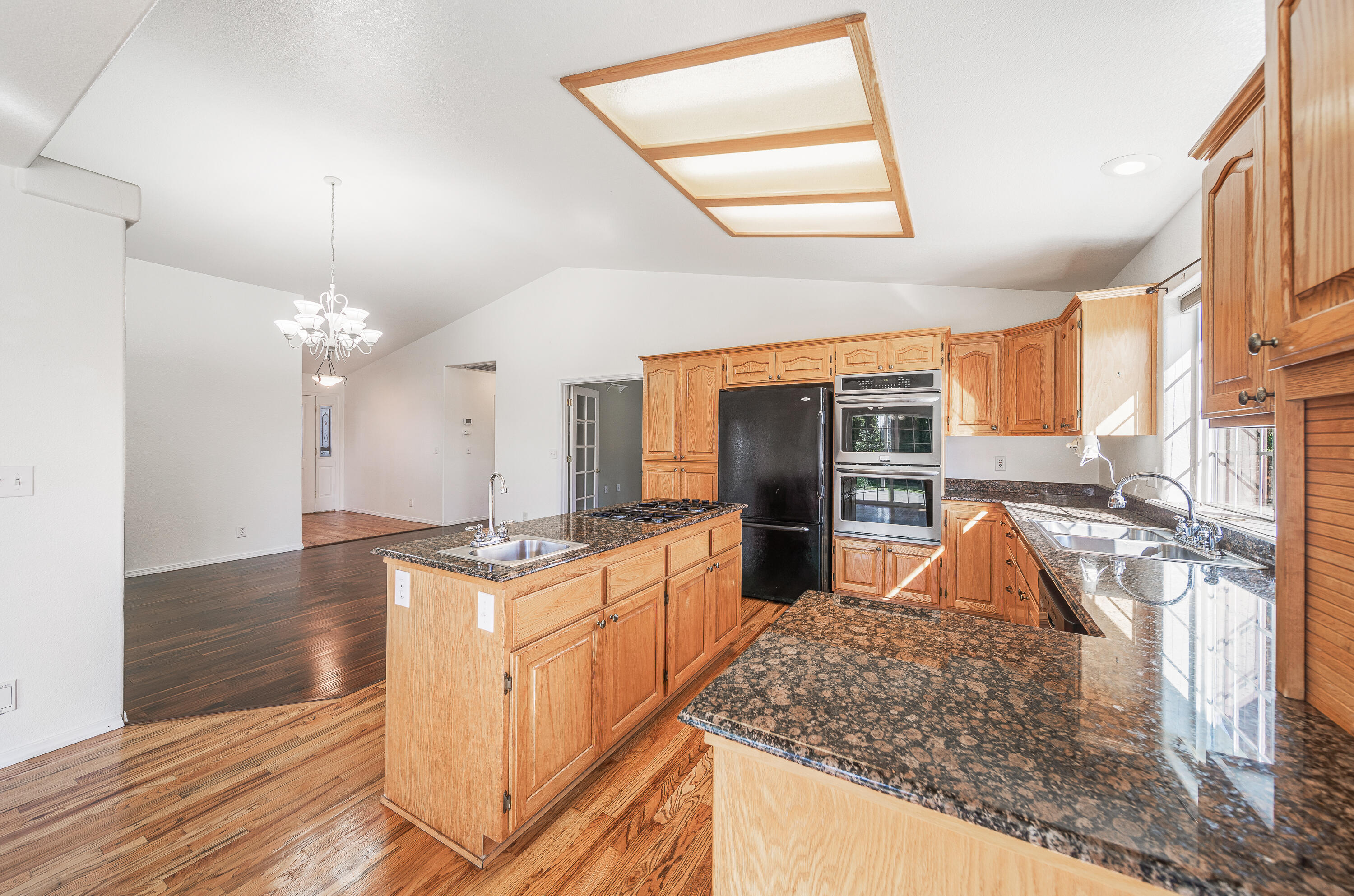 1270 New Haven Road Central Point, OR 97502 - Photo 10 of 27 14