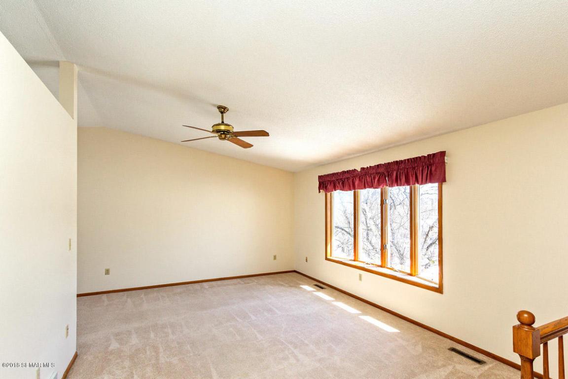 627 Meadow Run Drive Southwest Rochester, MN 55902 - Photo 9 of 23 Gallery Image 9