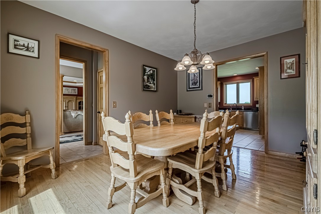 8925 Tibbitts Road New Hartford, NY 13413 - Photo 23 of 49