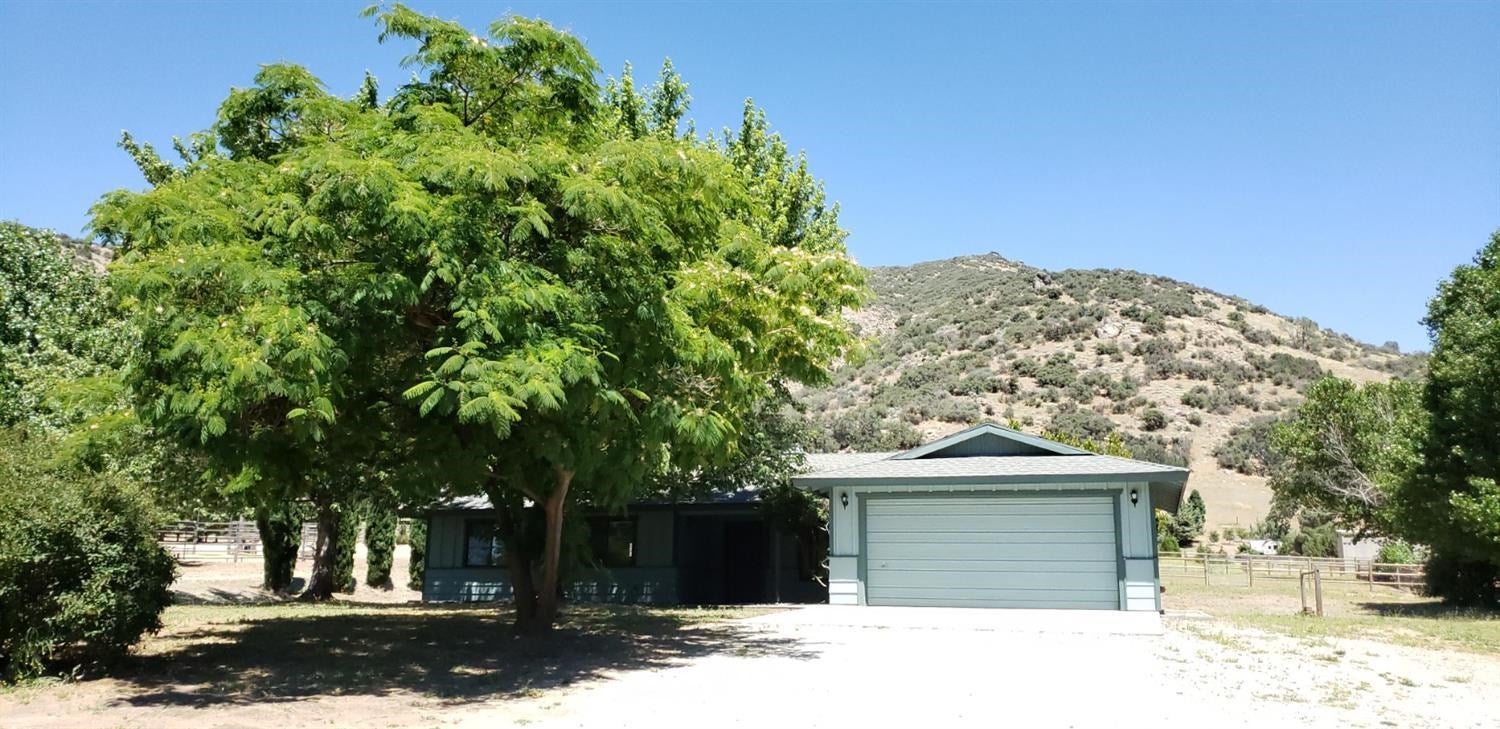 26105 Bear Valley Road Tehachapi, CA 93561 - Photo 43 of 61 Gallery Image 43