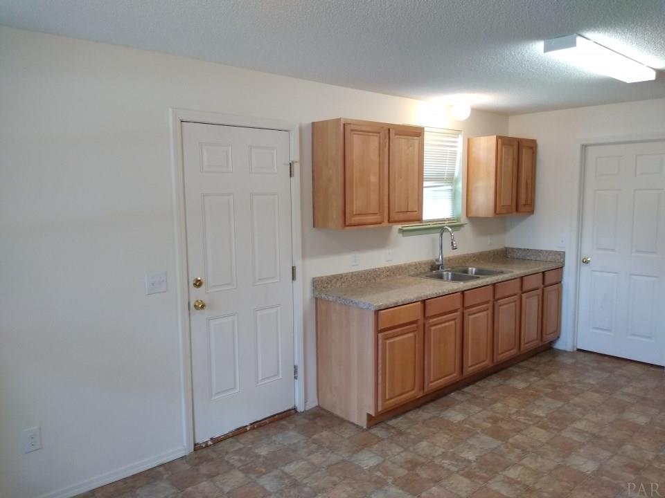 6953 Trail Ride South Milton, FL 32570 - Photo 8 of 33 Gallery Image 8