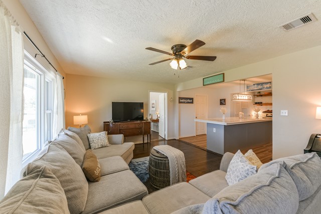 3631 Luca Street Houston, TX 77021 - Photo 8 of 49