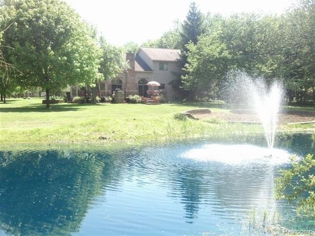 23903 Chapman Road Macomb, MI 48042 - Photo 8 of 21 C7 (Small).JPG