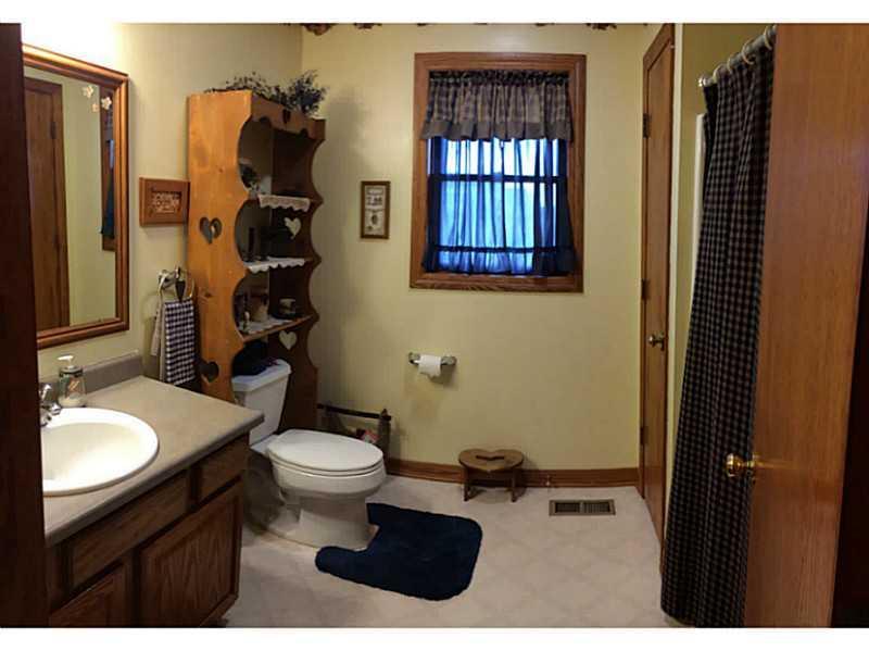 3251 Windy Ridge Drive Springfield, OH 45502 - Photo 10 of 25