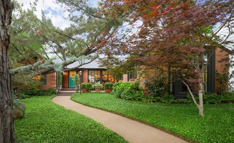 $2,095,000 | 4580 Bordeaux Avenue, Highland Park, TX 75205
