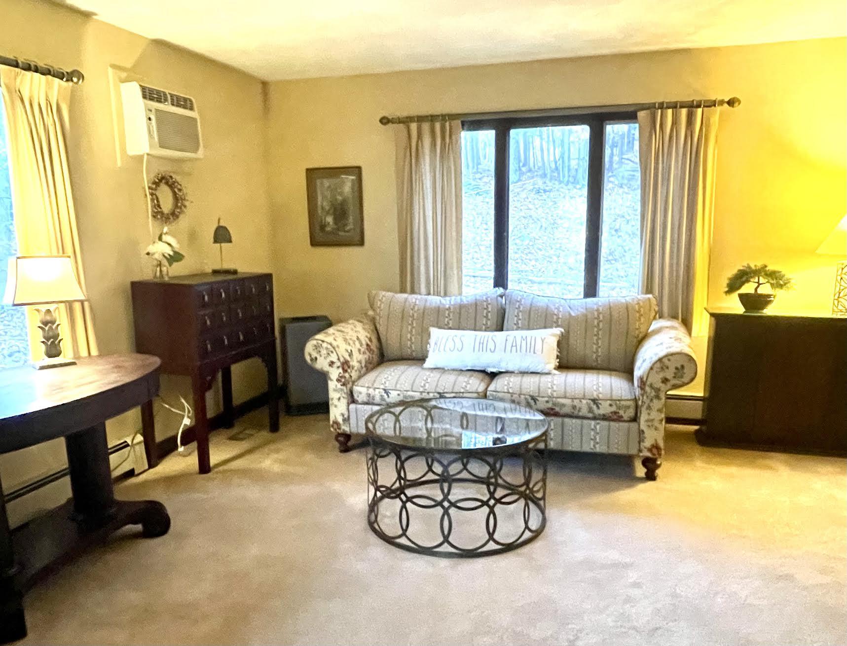 6 Poland Road Freeport, ME 04032 - Photo 3 of 10 0