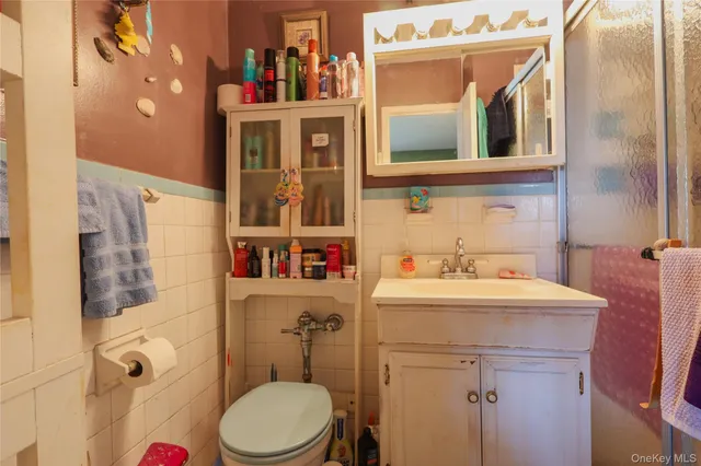 $589,000 | 25 Neptune Boulevard, Unit 2T, Long Beach, NY 11561