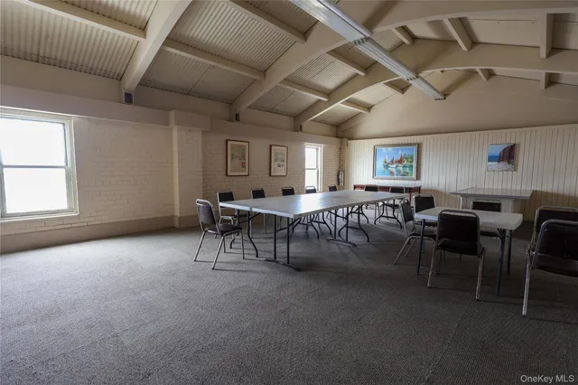 $589,000 | 25 Neptune Boulevard, Unit 2T, Long Beach, NY 11561