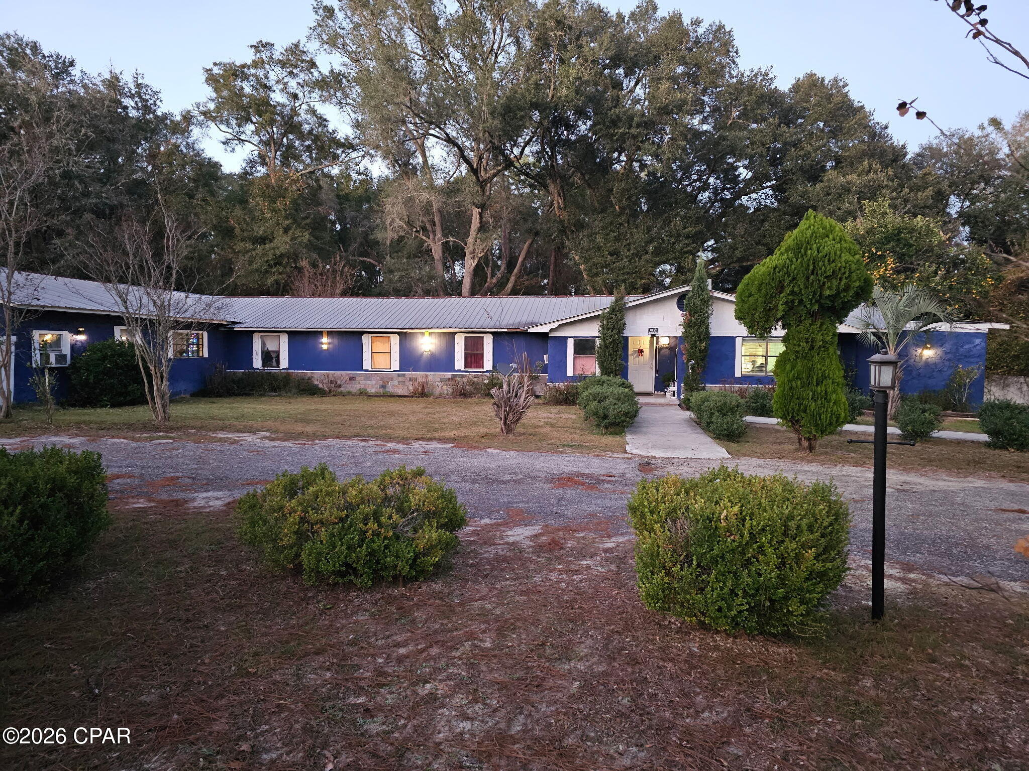 2233 Pate Pond Road Caryville, FL 32427 - Photo 2 of 15