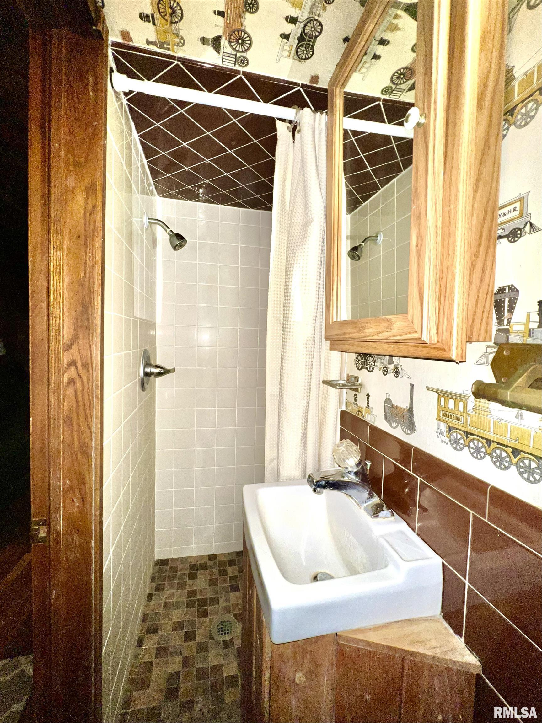 2120 East Roosevelt Road Peoria Heights, IL 61616 - Photo 14 of 17
