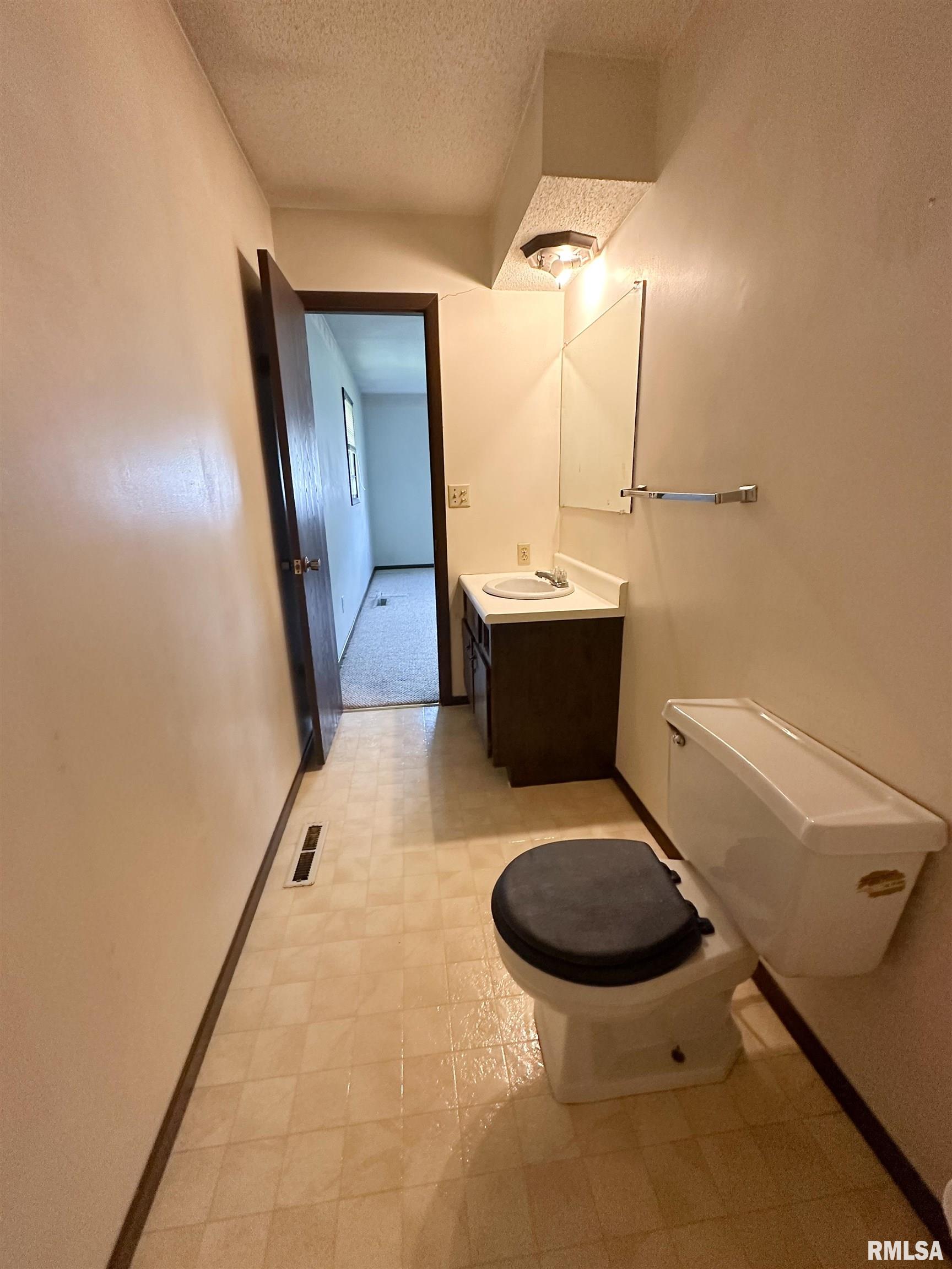 10619 Samuel Road Carterville, IL 62918 - Photo 16 of 36