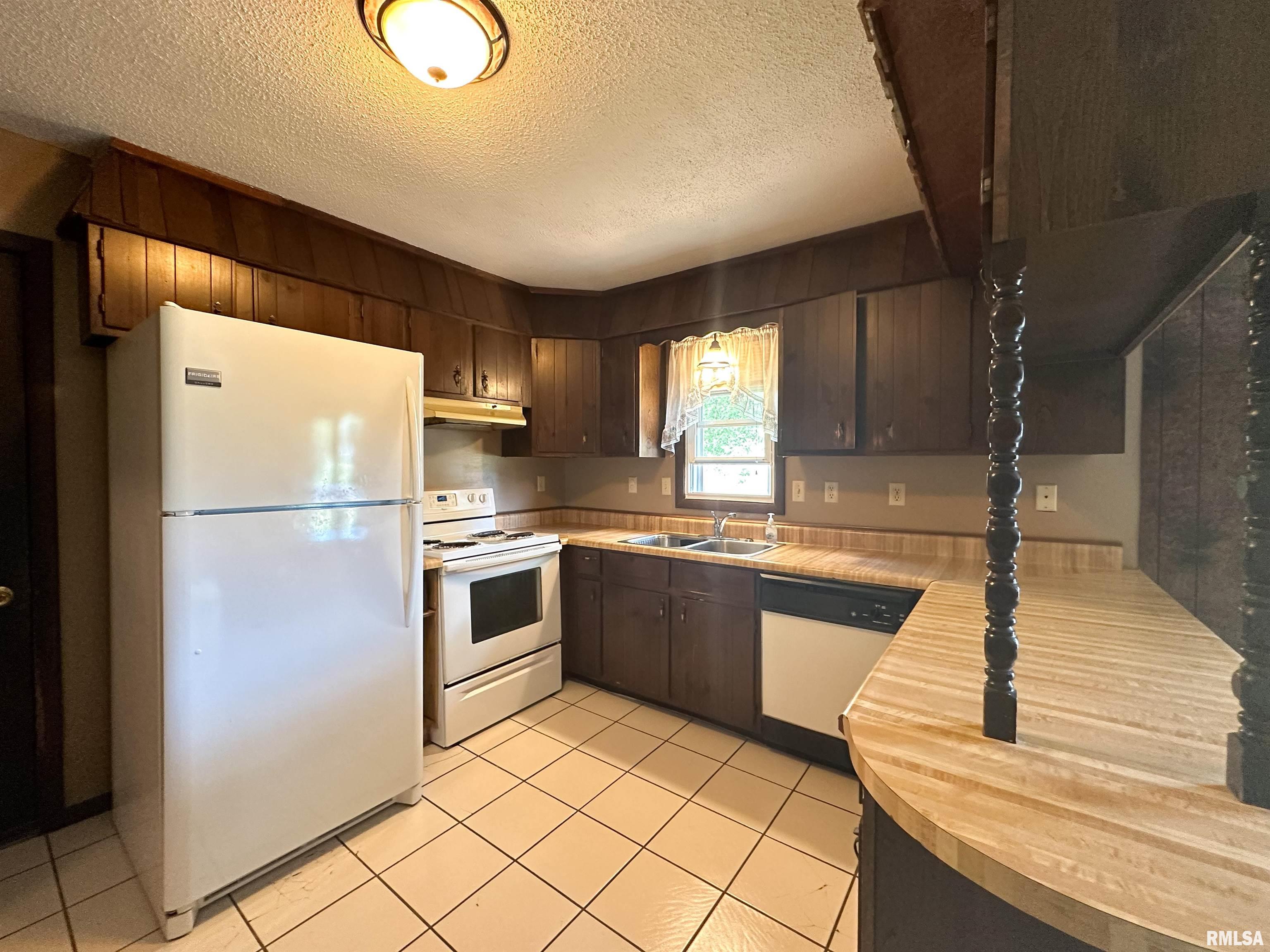 10619 Samuel Road Carterville, IL 62918 - Photo 8 of 36