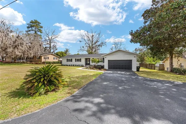 $369,000 | 723 Southeast 40th Terrace, Ocala, FL 34471