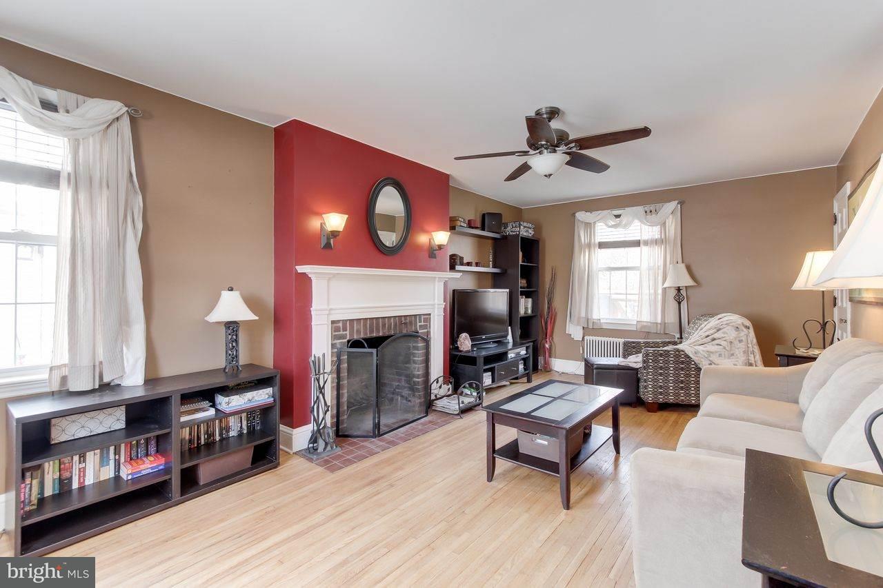 113 Wynwood Road York, PA 17402 - Photo 2 of 28 Gallery Image 2