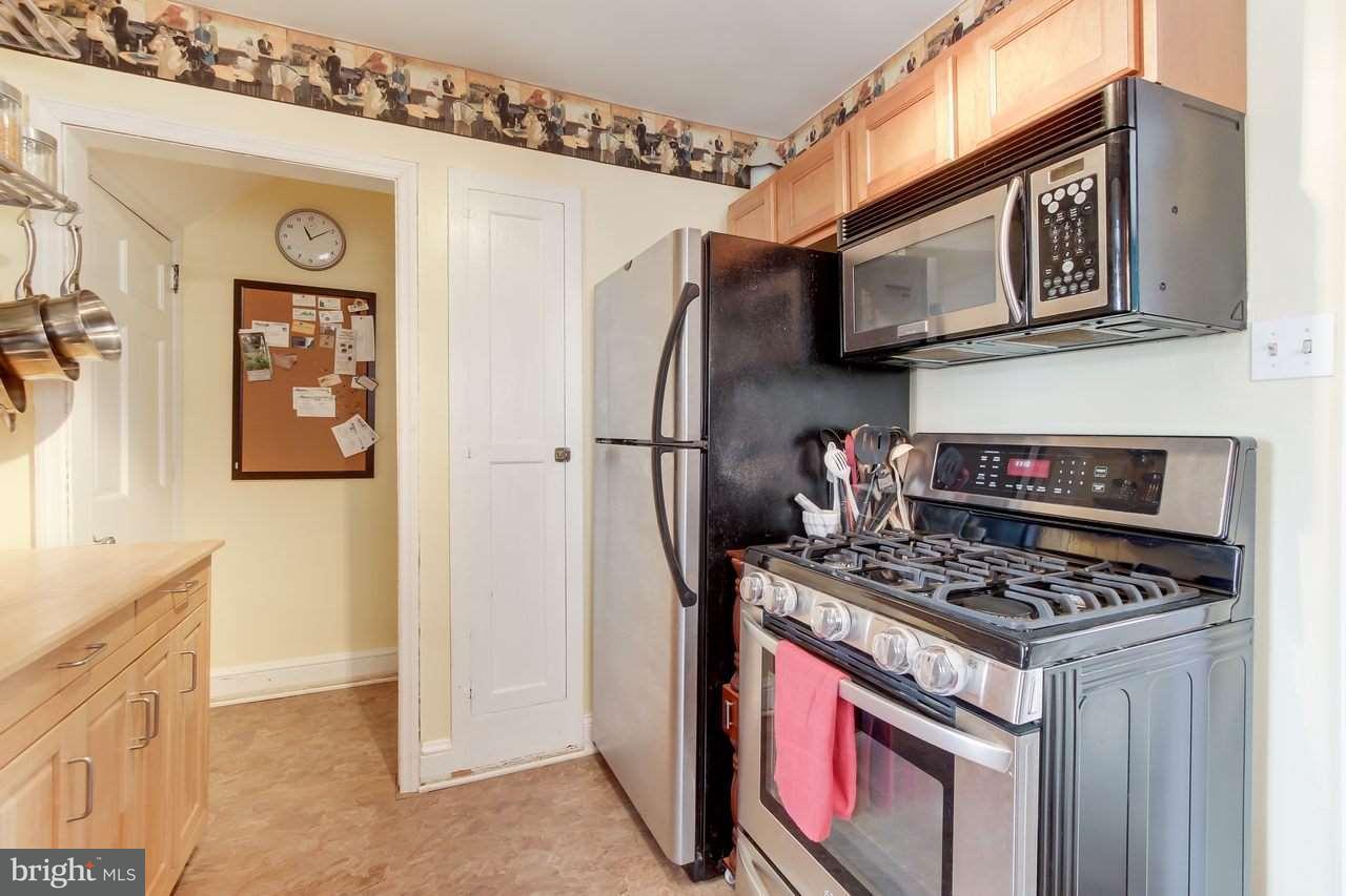 113 Wynwood Road York, PA 17402 - Photo 11 of 28 Gallery Image 11