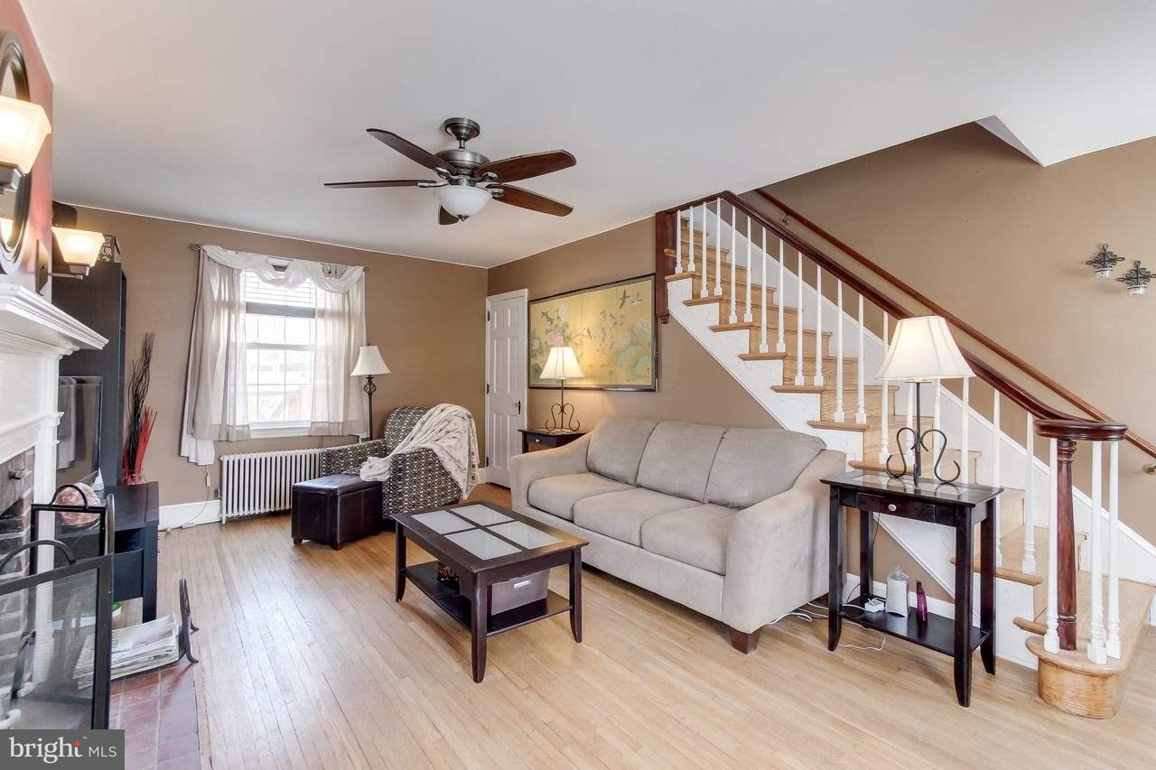 113 Wynwood Road York, PA 17402 - Photo 3 of 28 Gallery Image 3