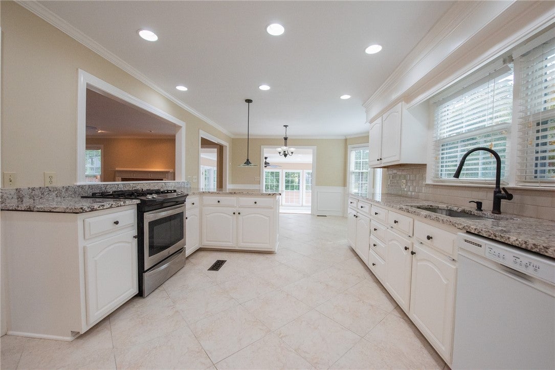 295 Windy Hill Road Auburn, AL 36830 - Photo 14 of 29 Gallery Image 14