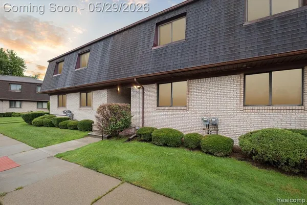 $210,000 | 25440 Quarter Deck Street, Harrison Township, MI 48045