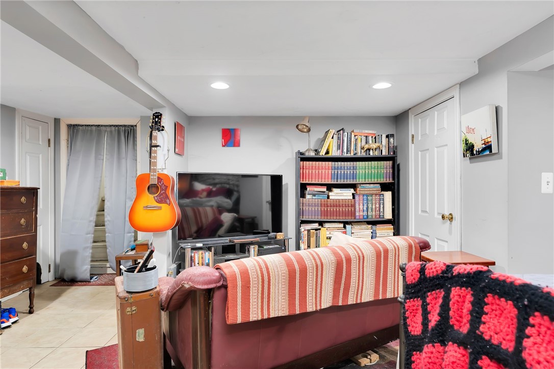 86 Ln 5 Warwick, RI 02888 - Photo 5 of 25