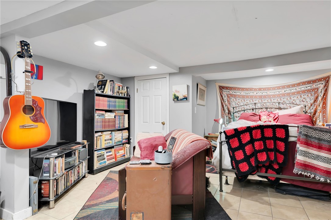 86 Ln 5 Warwick, RI 02888 - Photo 6 of 25