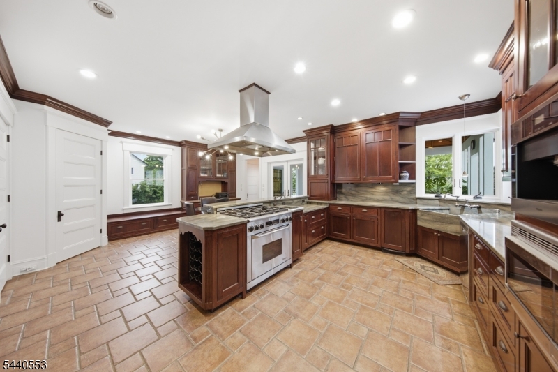 539 South Beverwyck Road Parsippany, NJ 07054 - Photo 15 of 48
