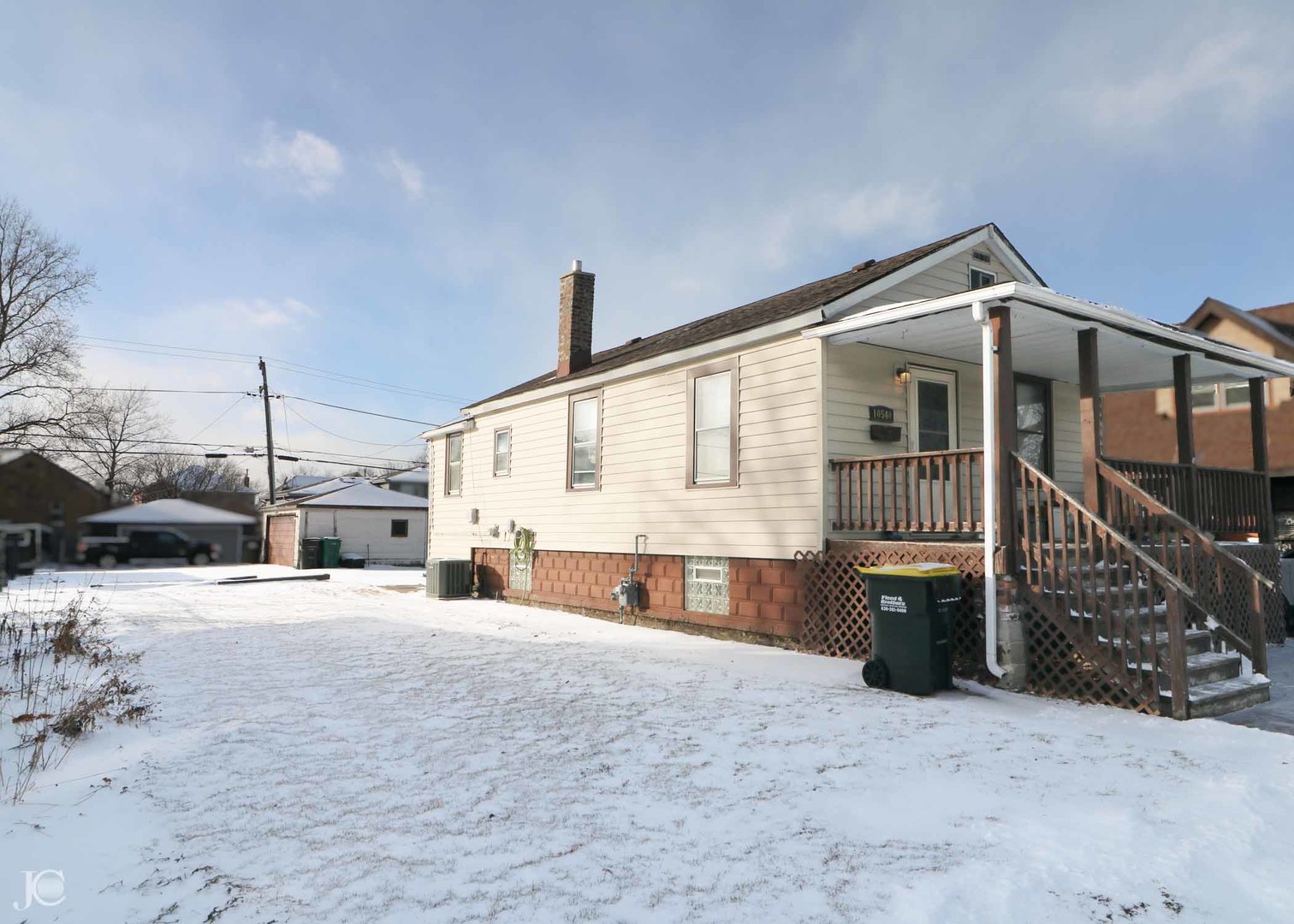 10540 Princess Avenue Chicago Ridge, IL 60415 - Photo 3 of 16