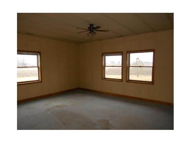 5315 Hatfield Road Williamsport, OH 43164 - Photo 6 of 8