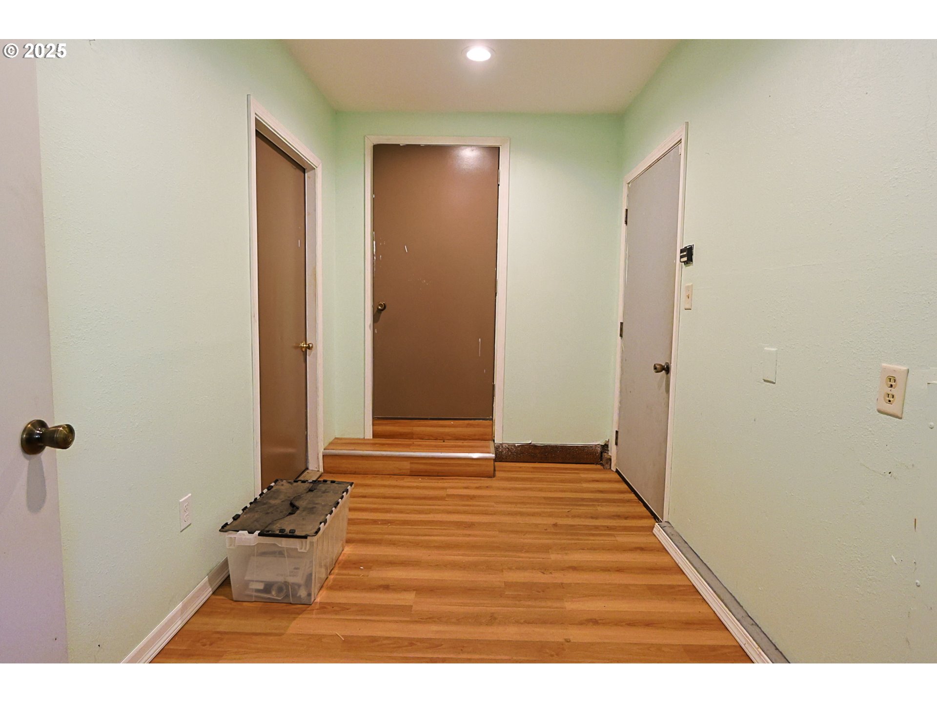 60031 Fairview Road Coquille, OR 97423 - Photo 29 of 48 Hallway