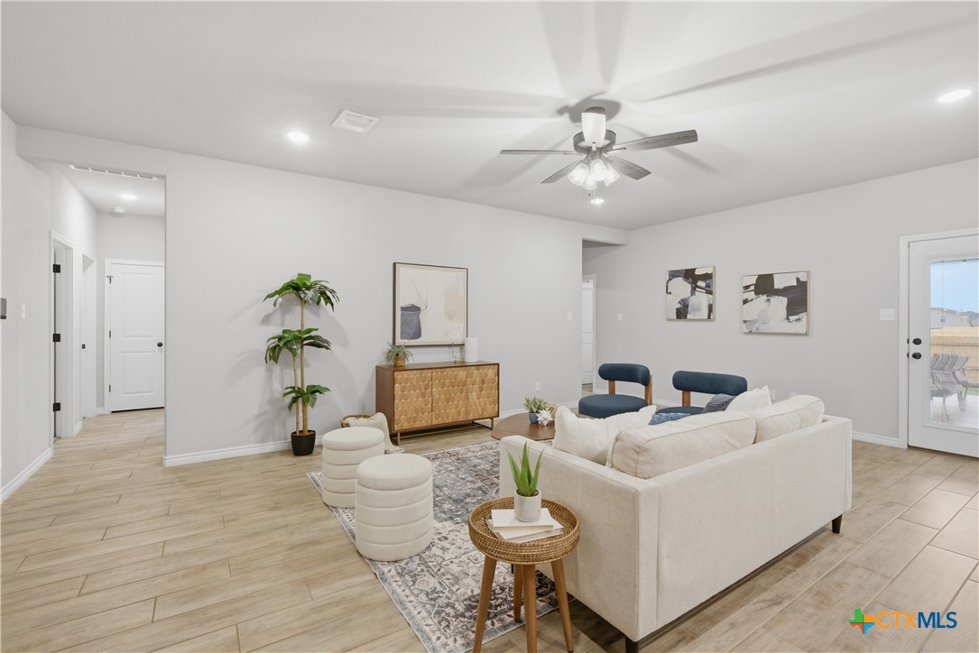 3201 Hedwig Street Killeen, TX 76549 - Photo 5 of 38 a living room with furniture and a table