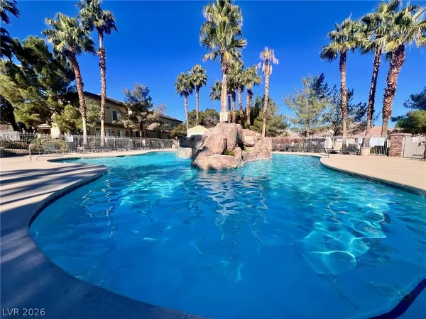 $2,040 | 1604 Queen Victoria Street, Unit 104, Las Vegas, NV 89144