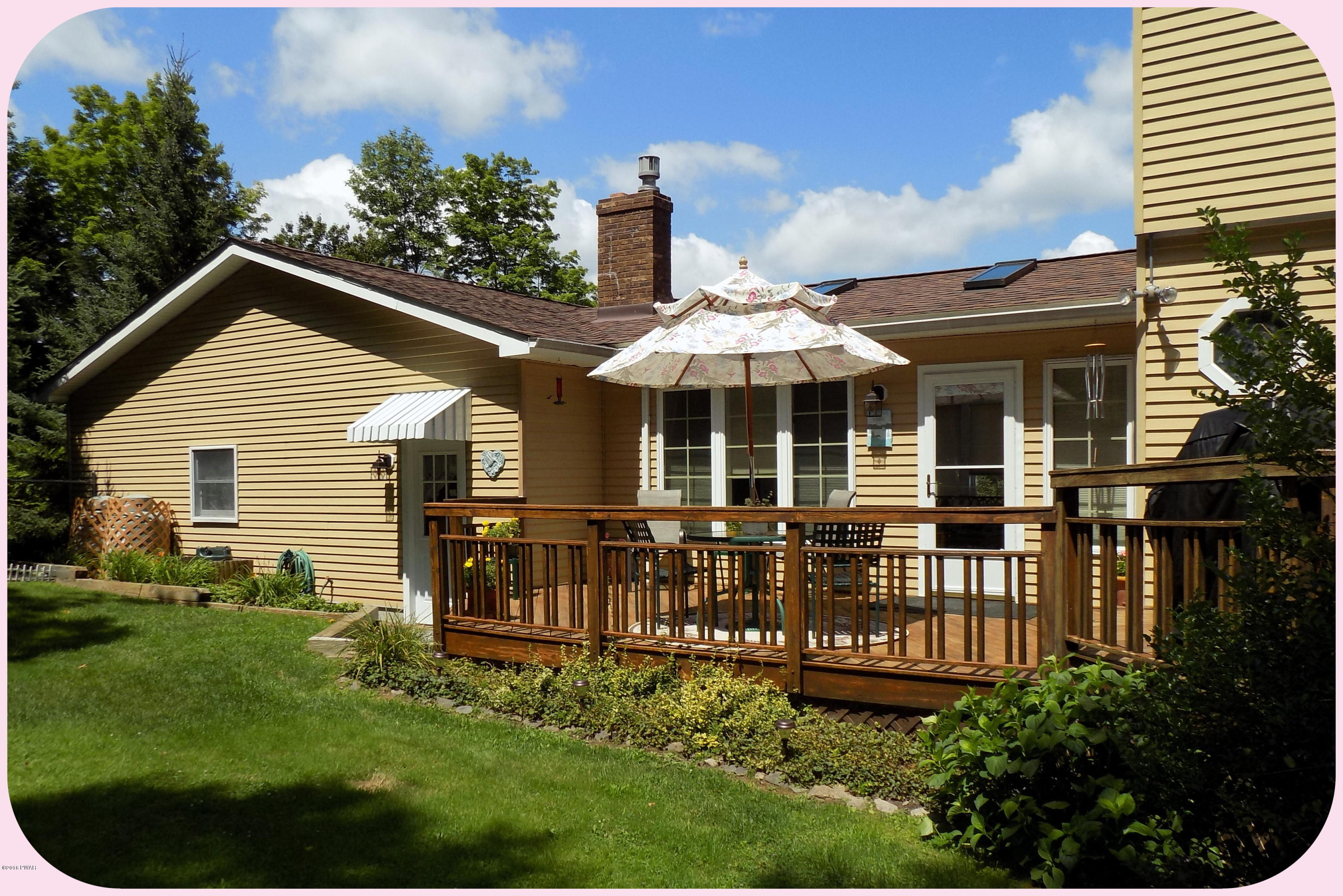 125 Timber Ridge Drive Newfoundland, PA 18445 - Photo 53 of 80 Expansive 2 tier deck