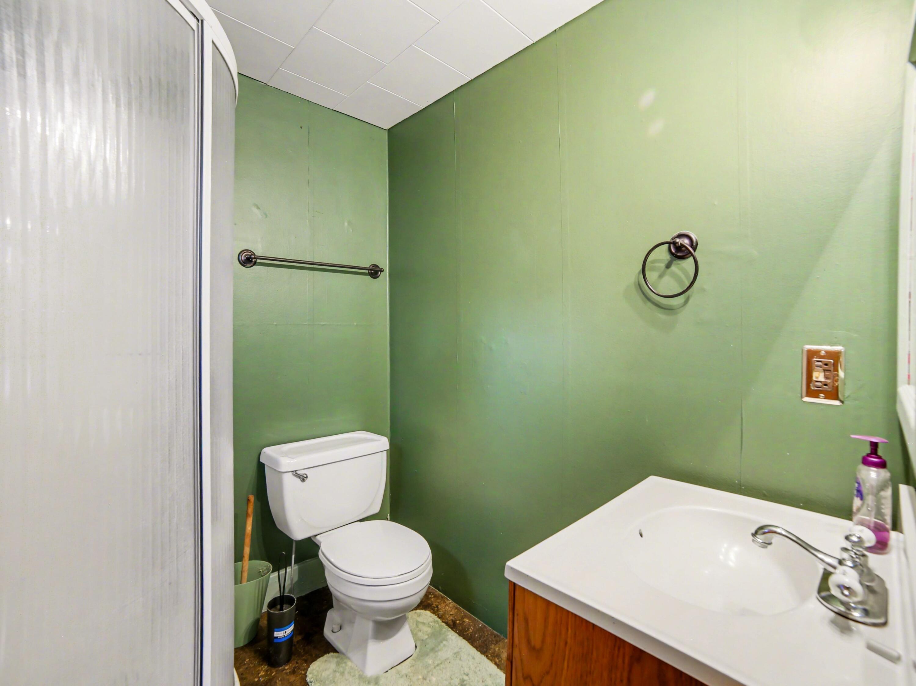 268 West Shelby Road Shelby, MI 49455 - Photo 13 of 39 014_file_2446