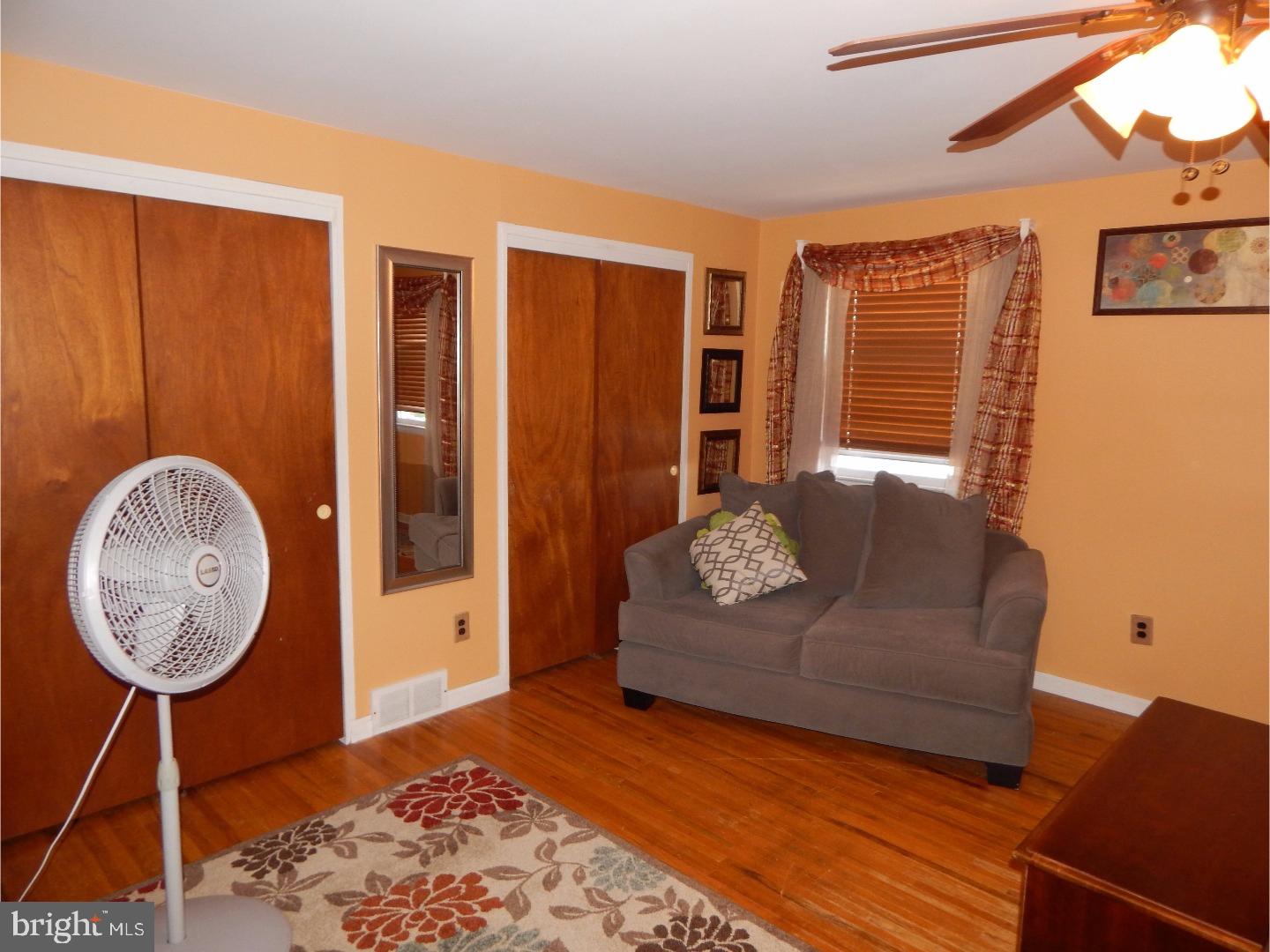 12428 Balston Road Philadelphia, PA 19154 - Photo 13 of 20