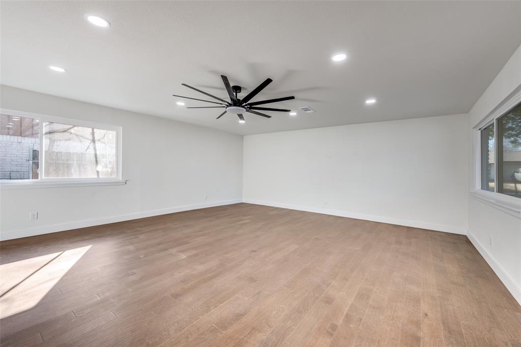 2501 South Fielder Road Arlington, TX 76015 - Photo 8 of 25