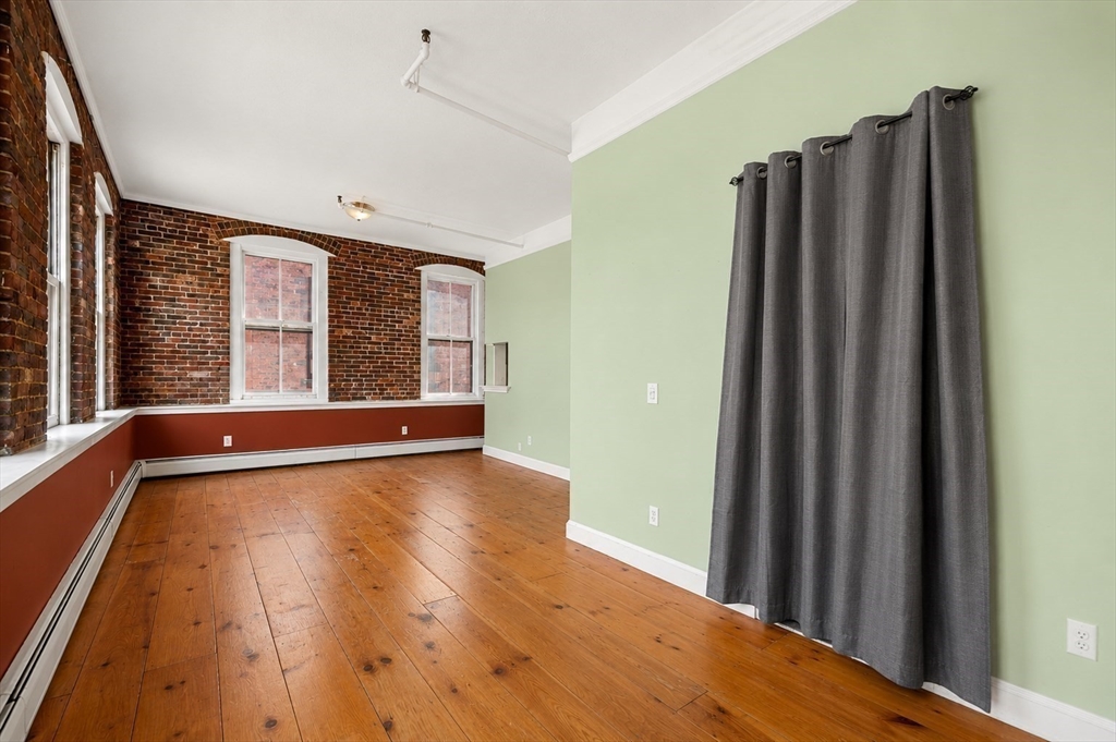 62 Washington Street, Unit 9 Haverhill, MA 01832 - Photo 7 of 37