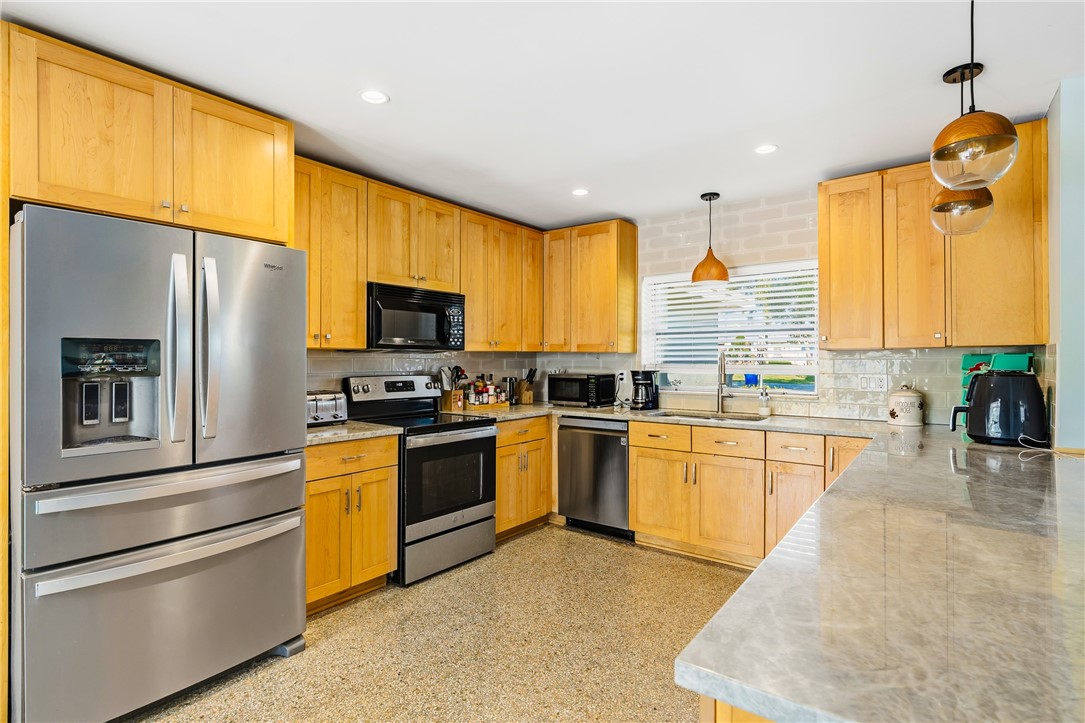 6645 110th Street Sebastian, FL 32958 - Photo 6 of 29