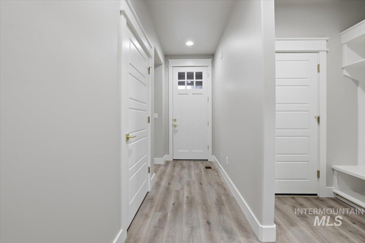 1741 Kayak Road Emmett, ID 83617 - Photo 3 of 35