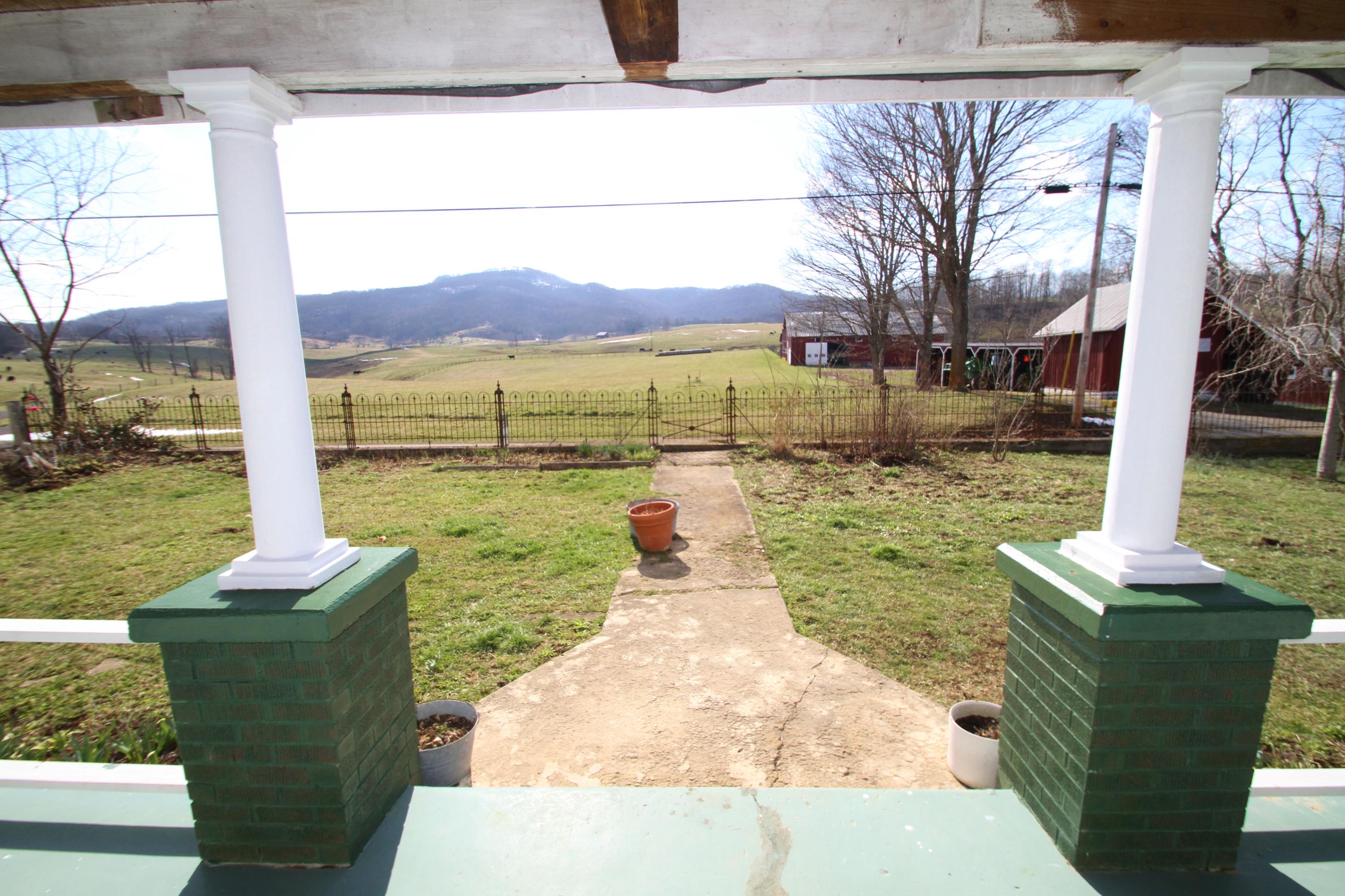 2258 Stringtown Road Sinks Grove, WV 24976 - Photo 8 of 103 Gallery Image 8